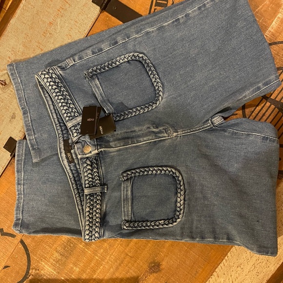 Maje NWT Women’s maje Jeans with Braided
Trim size 42 - Picture 8 of 14